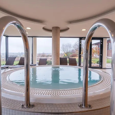 K-Triumf Resort 3* Velichovky