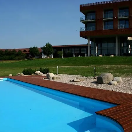 K-triumf Otel