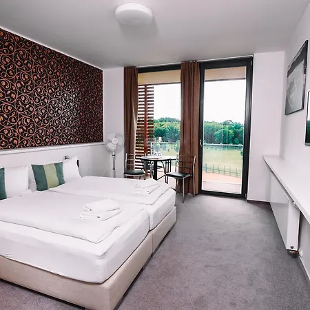 Otel K-triumf Velichovky
