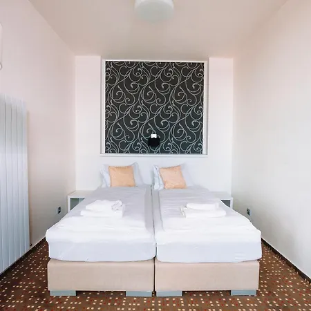 Otel K-triumf