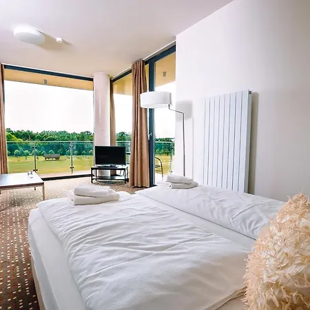 K-Triumf Resort Hotel Velichovky