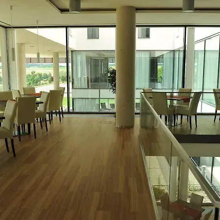 Otel K-triumf Velichovky